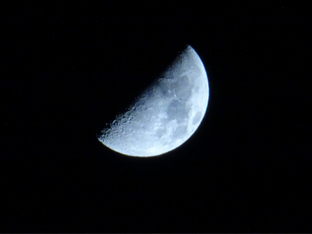 次の上弦の月は年10月23日 上弦の月画像まとめ Jw Gigharbor